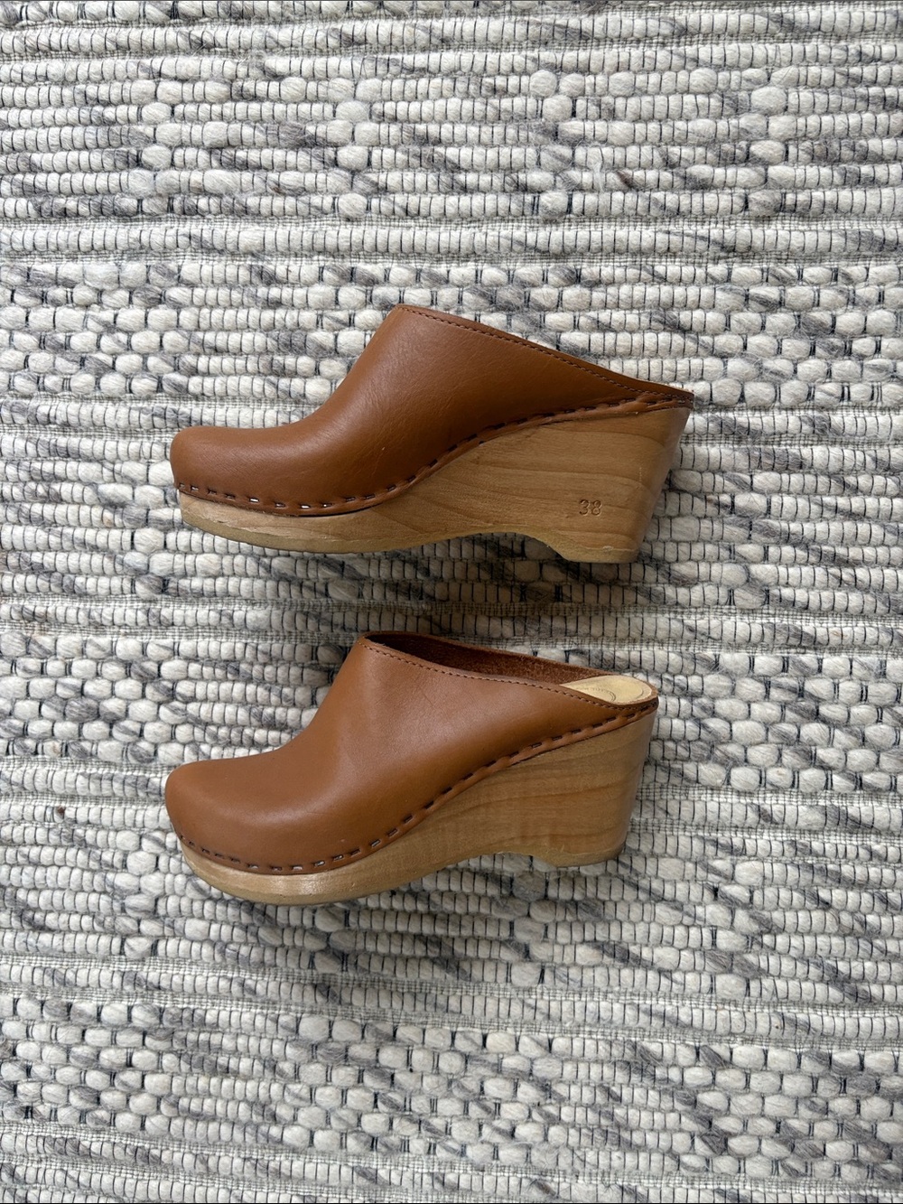No 6 Store wedge clog